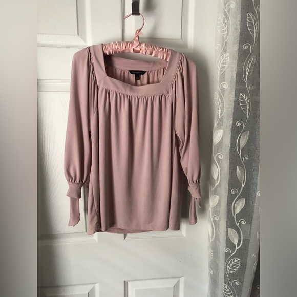 Banana Republic Tops - Banana Republic Square Neck tie on the sleeves Blouse top, size small